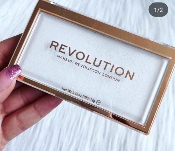 Revolution travel size pallete